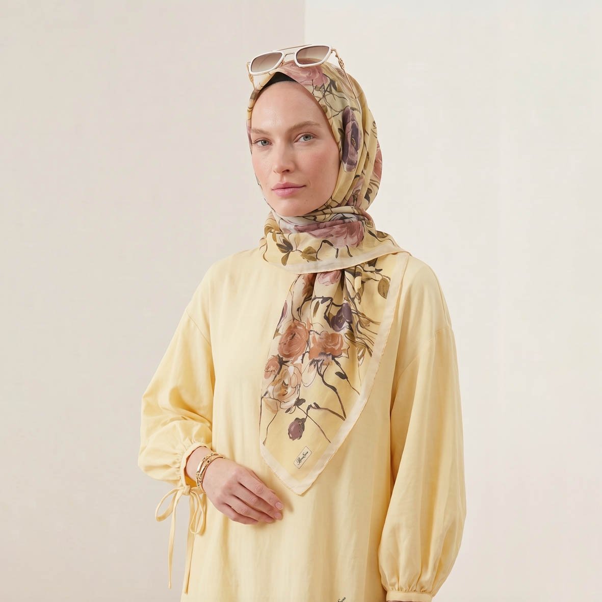 6329 - Naturel Desenli Eşarp